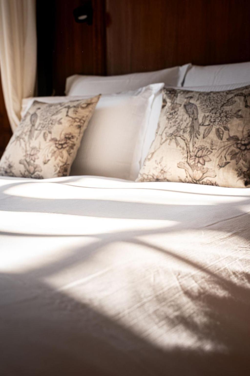 Bed and Breakfast La Meffrais 1741 Динан Номер фото